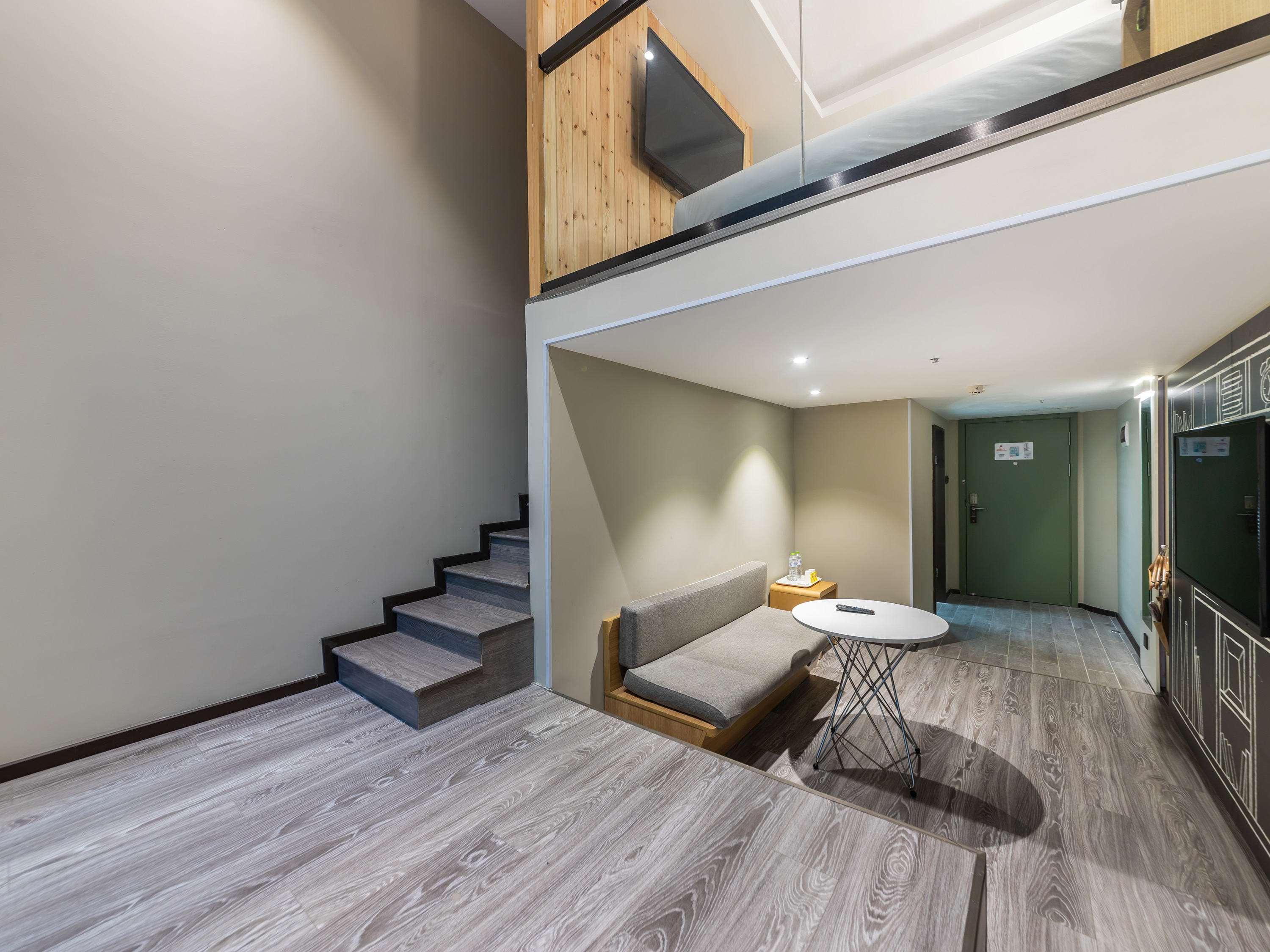 Ibis Chongqing Jiefangbei Pedestrian Street Hotel Экстерьер фото