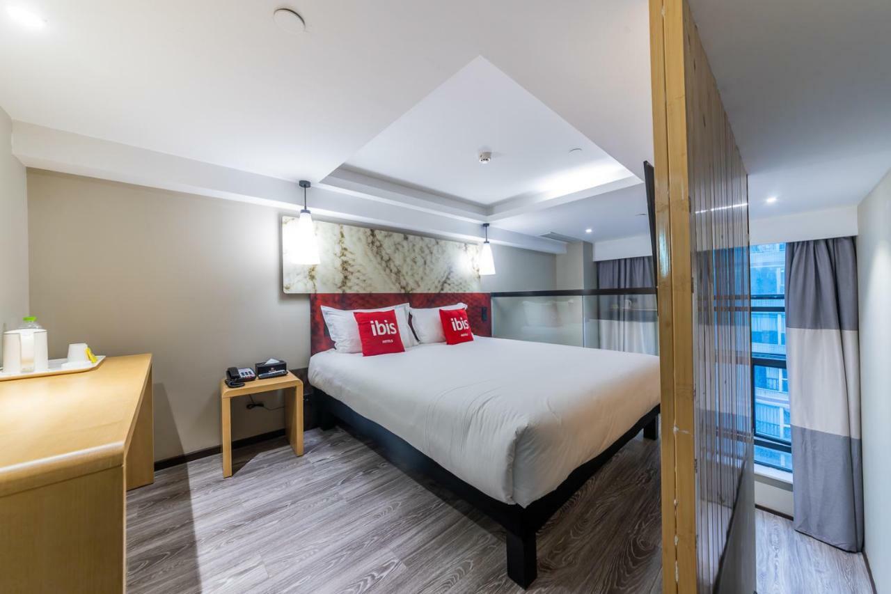 Ibis Chongqing Jiefangbei Pedestrian Street Hotel Экстерьер фото