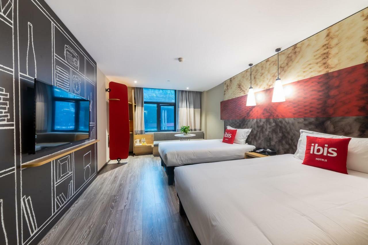 Ibis Chongqing Jiefangbei Pedestrian Street Hotel Экстерьер фото